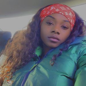 Meet your Posher, Kalayha